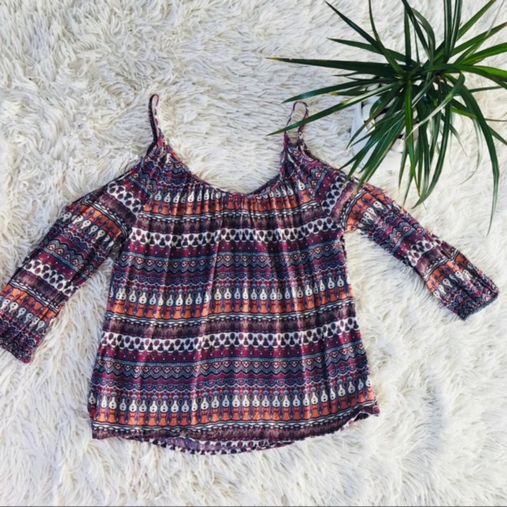 One Clothing Cold Shoulder Bohemian 3/4 Top Small